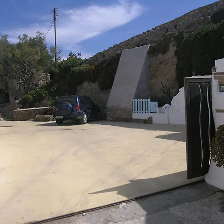 - Enea Vila Fanari (Mykonos)