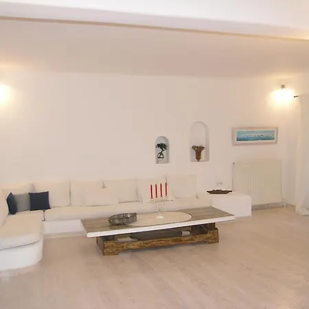 - Enea Fanari (Mykonos)